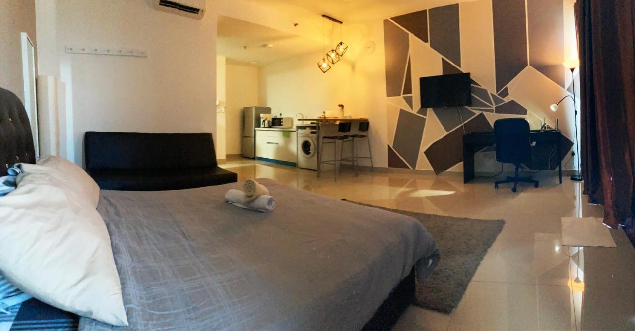 Warm Stay At Trefoil Setia Alam Extérieur photo